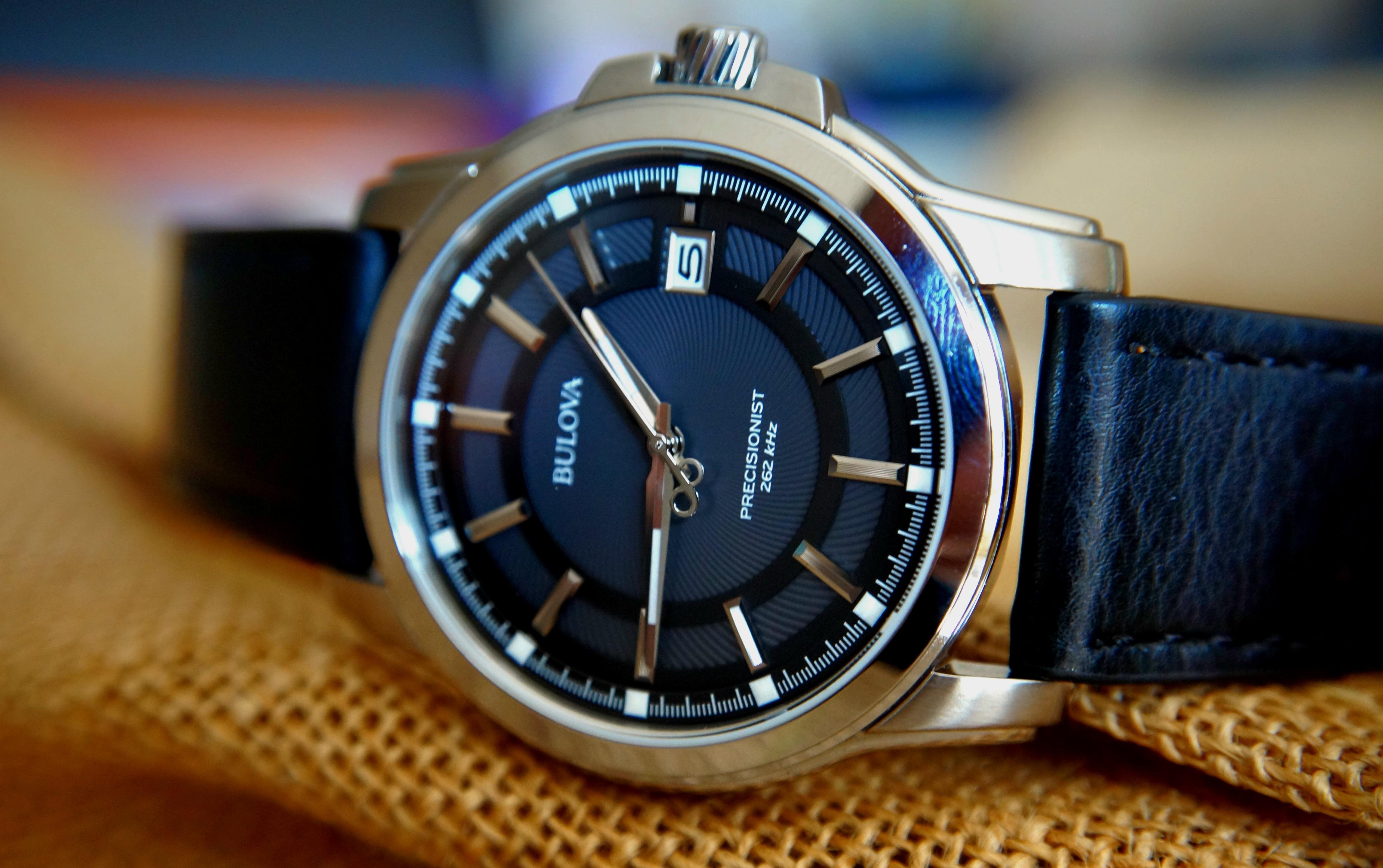 Bulova 96B158 Precisionist : Une élégance hypnotisante